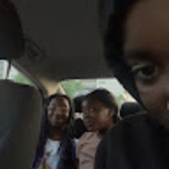 Meet your Posher, Ilda - Picture 1 of 1